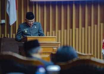 Pj Wali Kota Bandung Sampaikan Nota Penjelasan Perihal Raperda RPJPD Tahun 2025-2045 kepada DPRD