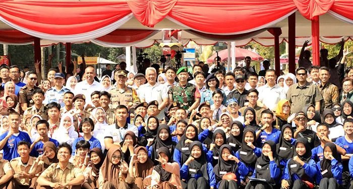 Ketua Sementara DPRD Kota Bandung H. Agus Andi Setyawan, S.Pd.I., menghadiri Panggung Demokrasi Tahun 2024 bertema, di Monumen Bandung Lautan Api, Tegallega, Rabu, 4 September 2024. Robby/Humpro DPRD Kota Bandung.