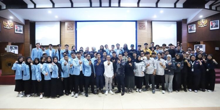 Ketua DPRD Kota Bandung H. Asep Mulyadi, S.H., di acara Pelantikan Dewan Amanat Unisba dan Badan Eksekutif Mahasiswa Unisba, di Aula Unisba, Kota Bandung, Rabu, 23 April 2025. Dani/Humpro DPRD Kota Bandung.