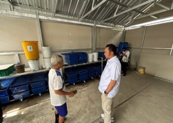 Dr. Agung Tinjau Pengolahan Sampah RW 03 Kelurahan Cijagra