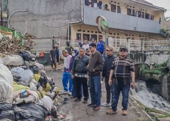 Mang Aswan Koordinasikan Penanganan Penumpukan Sampah di Kelurahan Palasari