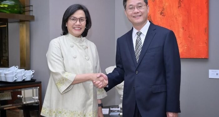 Menkeu RI, Sri Mulyani (kiri) dan Menkeu China, Lan Foan (kanan). (Instagram.com/@smindrawati)