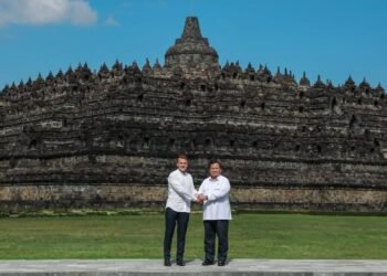 Presiden Macron Tunjukkan Kekagumannya pada Candi Borobudur dan Ungkap Kemitraan Indonesia-Prancis soal Budaya