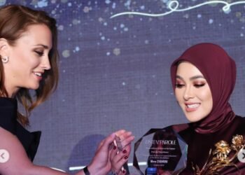 Syahrini Berpose dengan Angelina Jolie dan Halle Berry di Cannes, Sindir Halus Warganet?