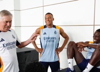 PSG Sabet Gelar Juara Liga Champions dan Raih Treble Winner, Netizen Sindir Mbappe: ‘Menangis di Pojokan’