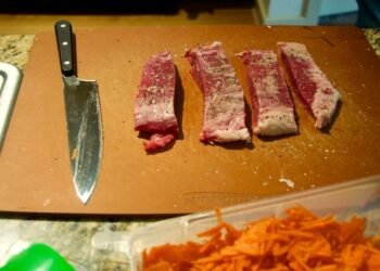 Sering Diabaikan, Begini 4 Cara Mengasah Pisau Agar Tetap Tajam dan Gampang untuk Memotong Daging Kurban