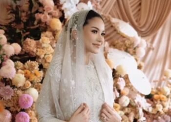 Jelang Hari Pernikahan, Alyssa Daguise Gelar Prosesi Siraman dan Terisak saat Minta Izin untuk Menikah dengan Al Ghazali 