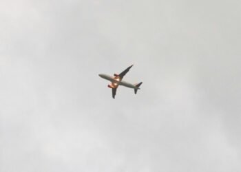 Pesawat ‘Misterius’ China Dilaporkan Mondar-Mandir ke Iran Meski Berpotensi Jadi Target Gempuran Israel-AS