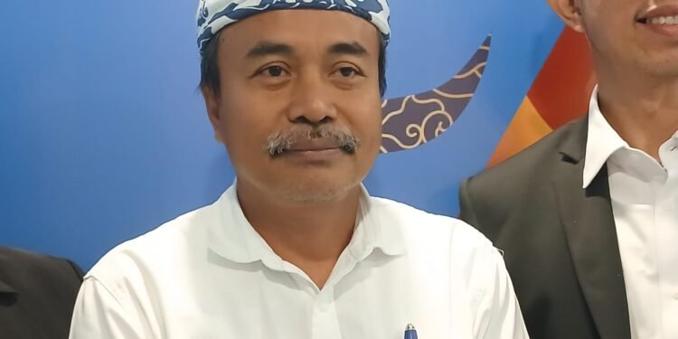 Asisten Daerah 2 Setda Jabar Bidang Perekonomian dan Pembangunan, Sumasna.