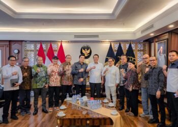 Bertemu Menkum dan Kapuspen TNI: Presiden Titip Pesan PWI Harus Solid dan Bersatu