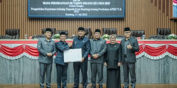 DPRD Kota Bandung menggelar rapat paripurna, Jumat, 11 Juli 2025. Nicko/Humpro DPRD Kota Bandung.