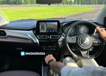 Mengintip Kekurangan Suzuki Fronx di Balik Godaan Interiornya yang Terbilang Elegan