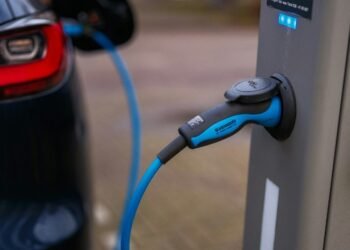 Banding-banding Baterai Berbasis NCM vs LFP di Tengah Keraguan Warga RI Beli Mobil Listrik