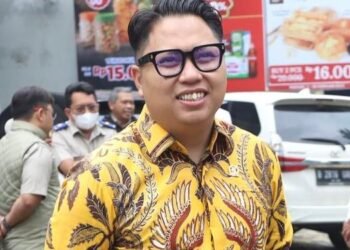Respon  Anggota Dewan Radea Respati, Tentang Teras Cihampelas