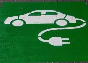 Menimbang Untung-Rugi Penggunaan Mobil Hybrid: Irit Bahan Bakar vs Kompromi Harga