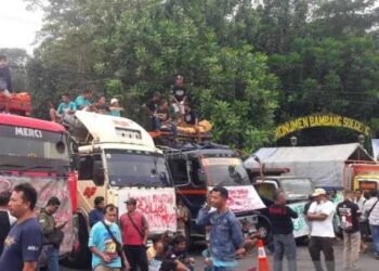 Aksi Tolak Kebijakan ODOL di Monas: Massa Dibubarkan, Enam Orang Ditangkap