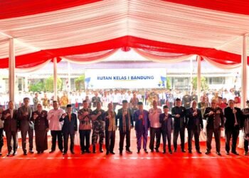 Ahmad Rahmat Hadiri Penyerahan Remisi Umum Tahun 2025 di Rutan Kelas I Kota Bandung