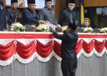Fraksi Partai Golkar Sampaikan Pandangan Umum Bagi 4 Raperda Usulan Pemerintah Kota Bandung